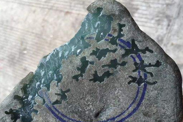 怎样选择翡翠原石 怎么样才能选好一块翡翠原石