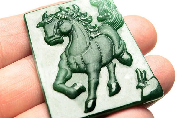 雕刻玉石用什么机器好 雕刻玉石有哪些机器