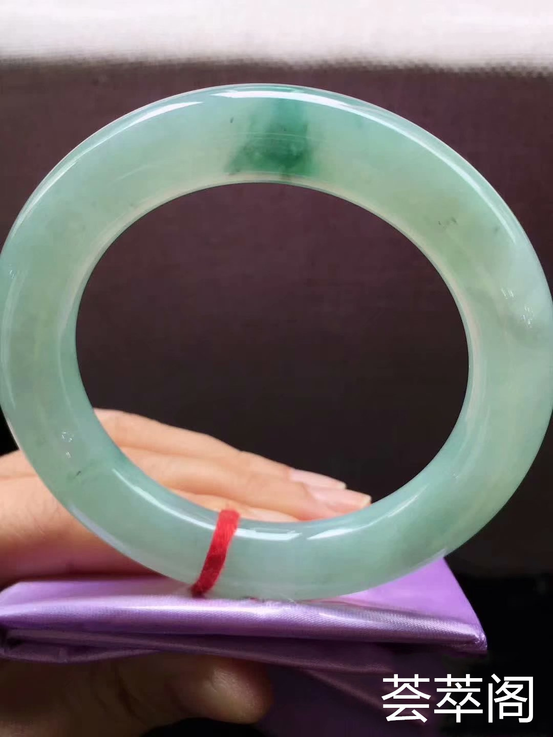 37号飘花圆条手镯，尺寸56×12×11.7MM，特惠不议，种老水足，细腻，完美，xc