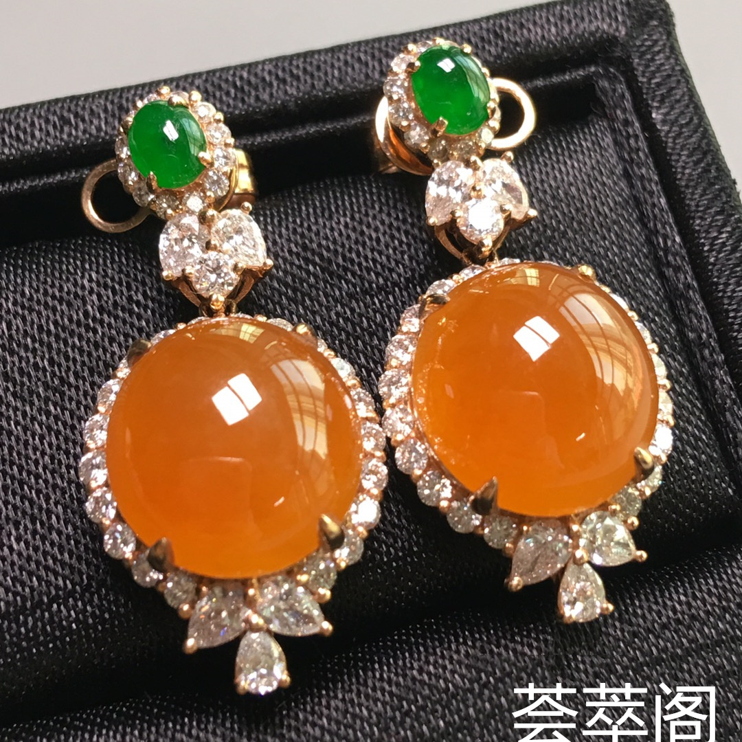性价比 高冰黄翡大蛋耳环，完美，饱满，裸石尺寸 12.3/11/5。镶嵌尺寸 30/14/10