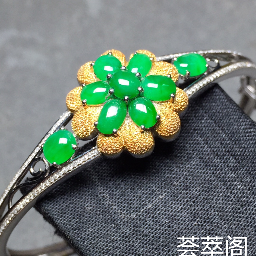 冰种满绿拼花手环，色辣水润，完美，裸石尺寸6/4.3/3、4.5/3.6/3