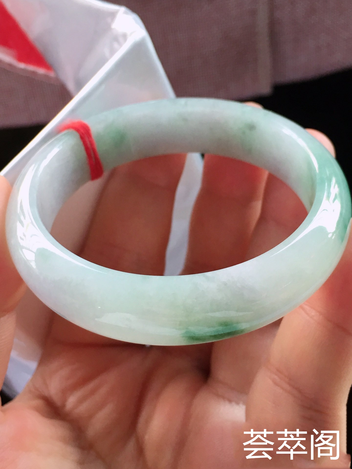 特惠，圈口57，正圈手镯，飘兰花，玉质细腻水润，性价比高，完美，尺寸57-14.7-7.3mm    第9张