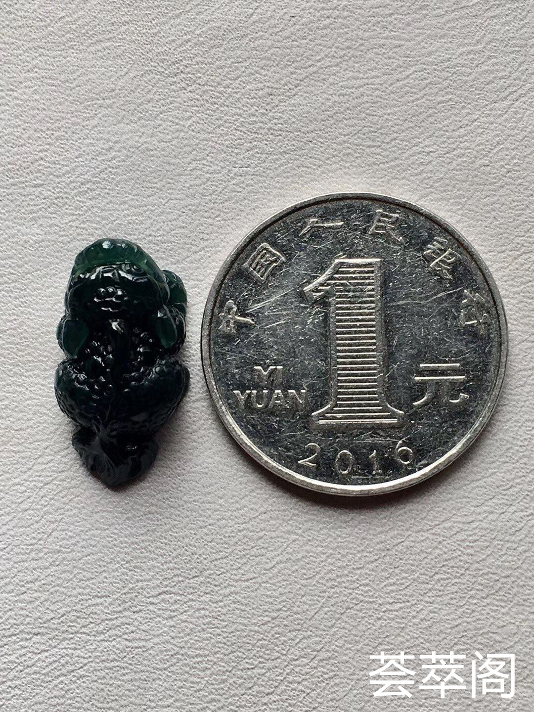 特惠P1-3：【墨翠招财貔貅】新货！  老坑高冰   极品墨翠   黑度极黑   极品帝王绿底色     种老起胶    冰透无比    性价比超高  （翡翠中最神秘的墨翠，低调奢华有内涵）❗❗第4张