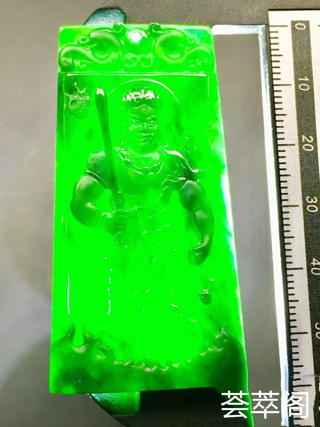 特惠：【墨翠守护神不动明王】新货！ 老坑高冰   极品墨翠   黑度极黑   极品帝王绿底色     种老起胶    冰透无比    性价比超高  （翡翠中最神秘的墨翠，低调奢华有内涵）❗❗第2张
