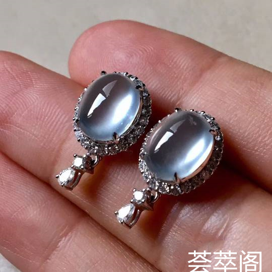 套，冰种戒指➕耳钉套装。完美。水头足。尺寸戒指11/9.3/4、耳钉8.6/7.3/3.5