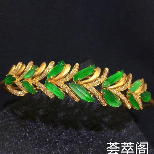 精致手镯颗颗精选，上手气质优雅～