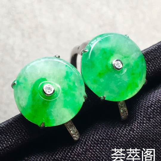 特惠​高​冰起​荧光​阳​绿饱‌满平‎安扣​耳环尺​寸11.8/11.8/3mm，整体​尺寸11.8/11.8/4.6mm